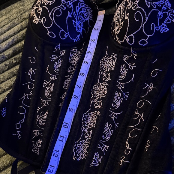 Charlotte Russe Black Bustier black and lace corset - Picture 11 of 12